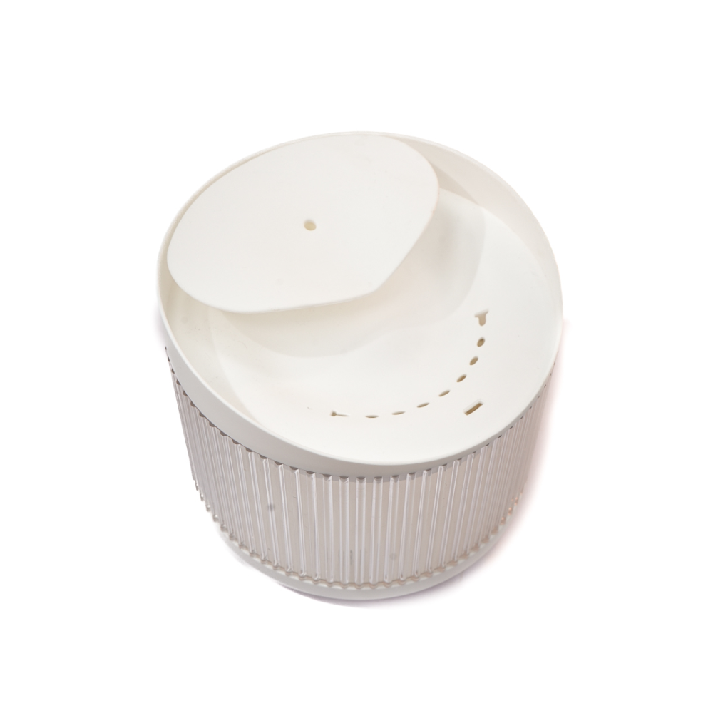 Skatrs Water Fountain for Dogs and Cats (White)