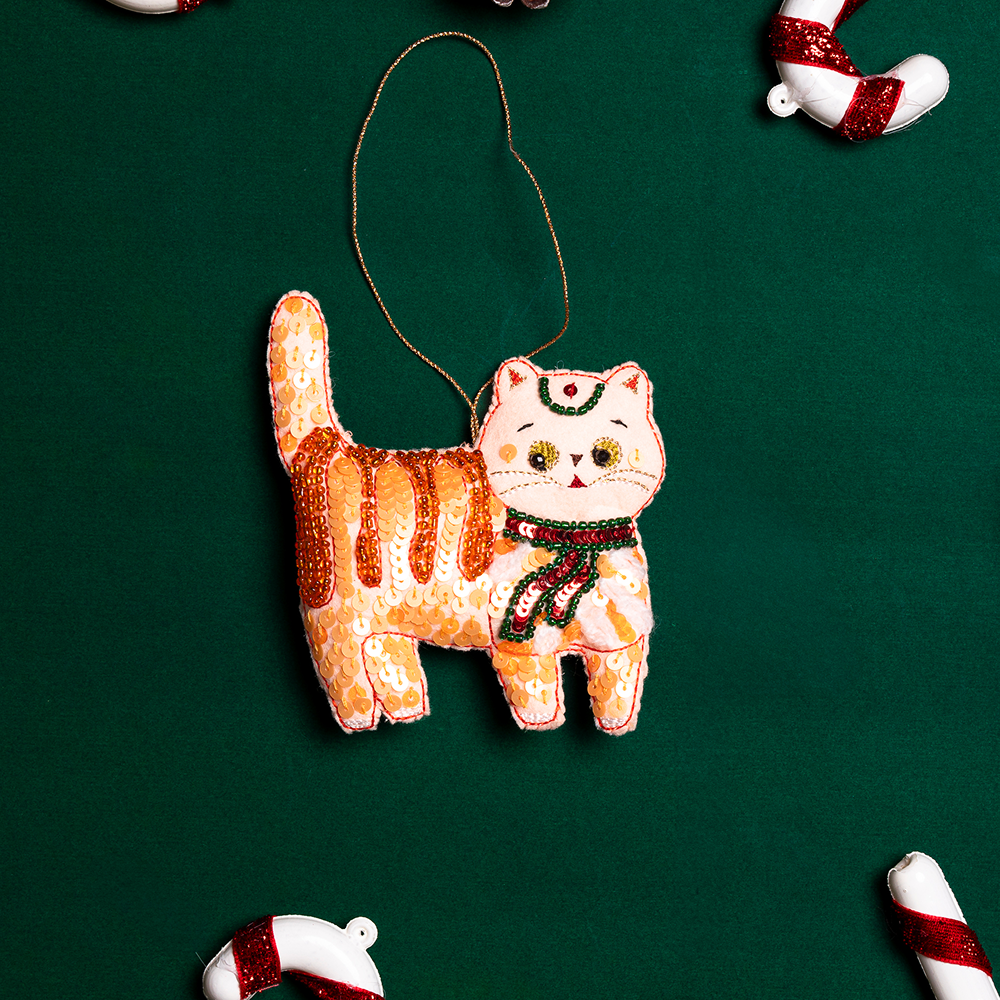 Furry Tales Billo Under the Mistletoe Cat Handcrafted Charm