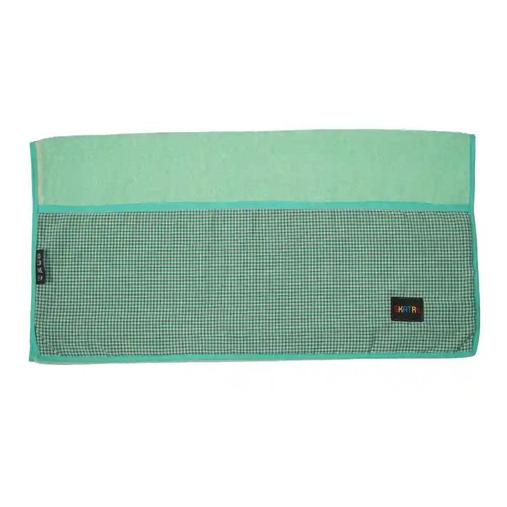Skatrs Cuddle Microfiber Towel for Dogs and Cats (Green)