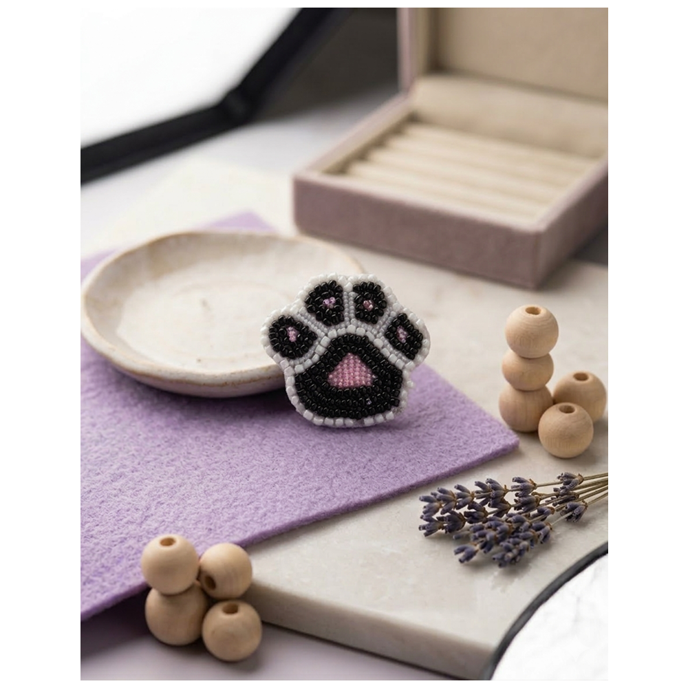 Furry Tales Artisan Handcrafted Black Pawgic Pet Theme Decorative Brooch (Black and White